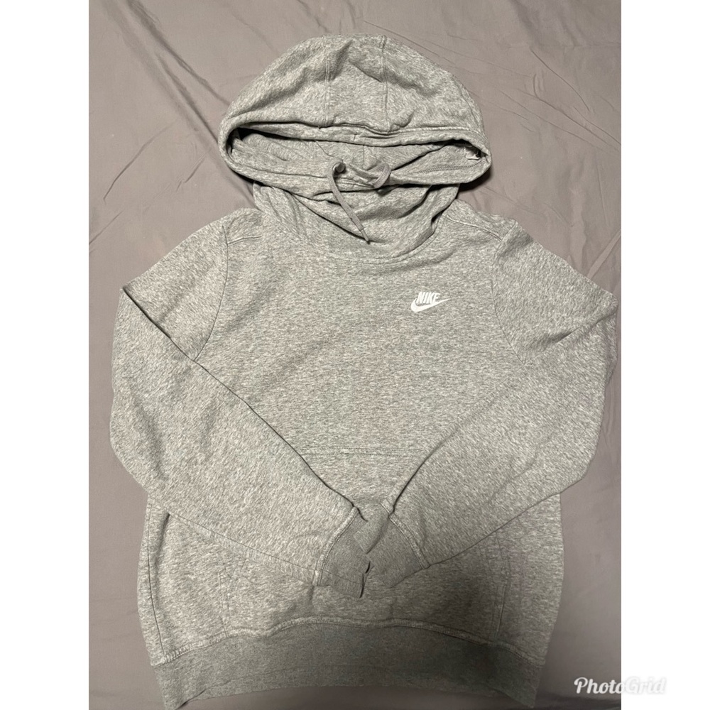 Nike pull over sweater